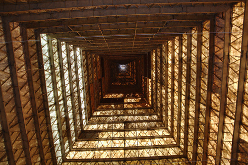 500x_custom_1276099203870_pyramid