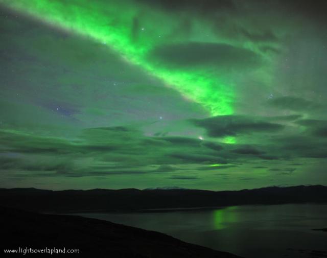 [Imagem: auroras+lights+over+lapland.jpg]