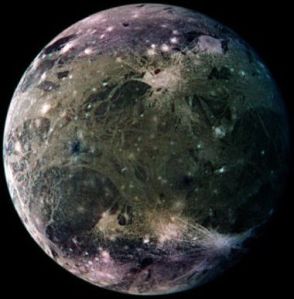 Ganimedes, a maior lua de Júpiter