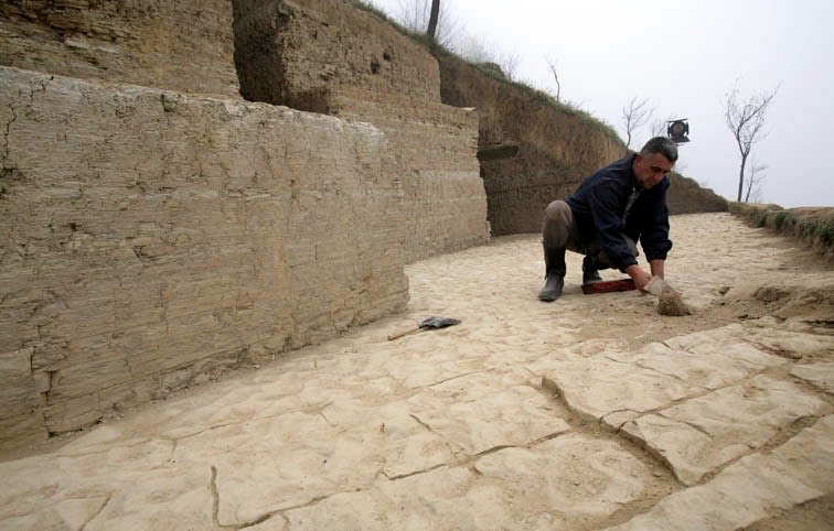 Escavações da Pirâmide do Sol, na Bósnia.
