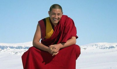 Um médico tibetano sabe do que um paciente sofre a 10 metros de distância