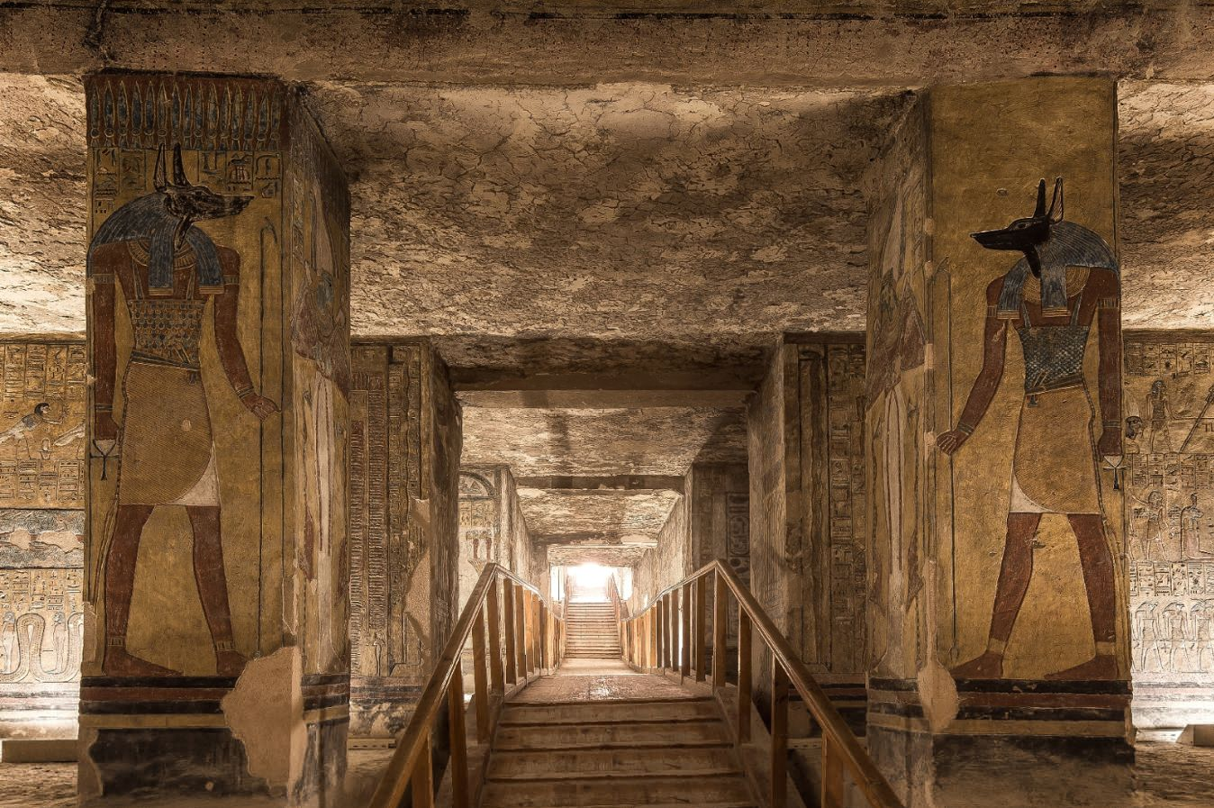 Imagens proibidas do interior das tumbas de Vale dos Reis 2